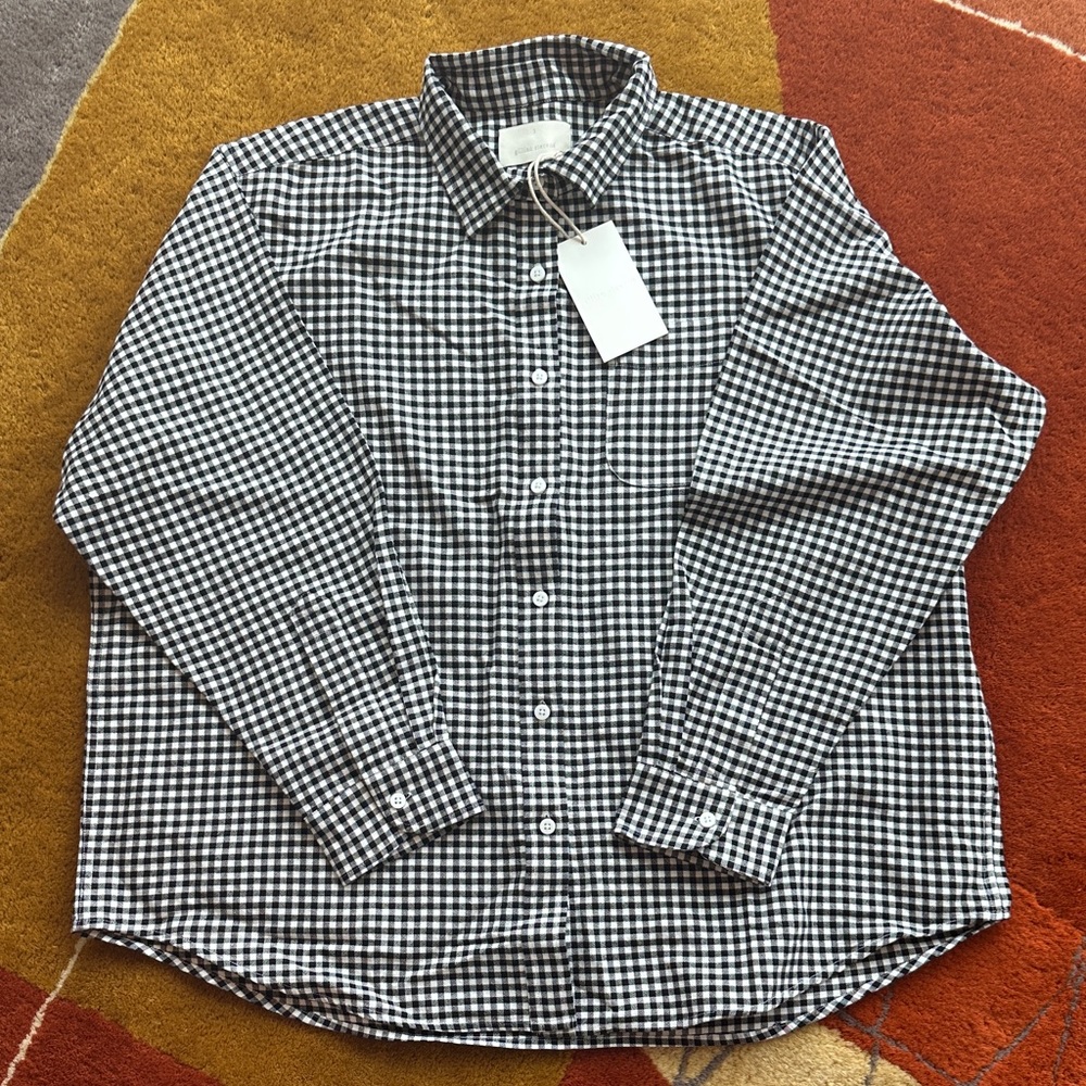 Beautiful Gillian Steven’s shirt